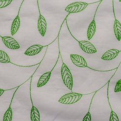 TECIDO CAMBRAIA DE VISCOLINHO BRANCO BORDADO VERDE